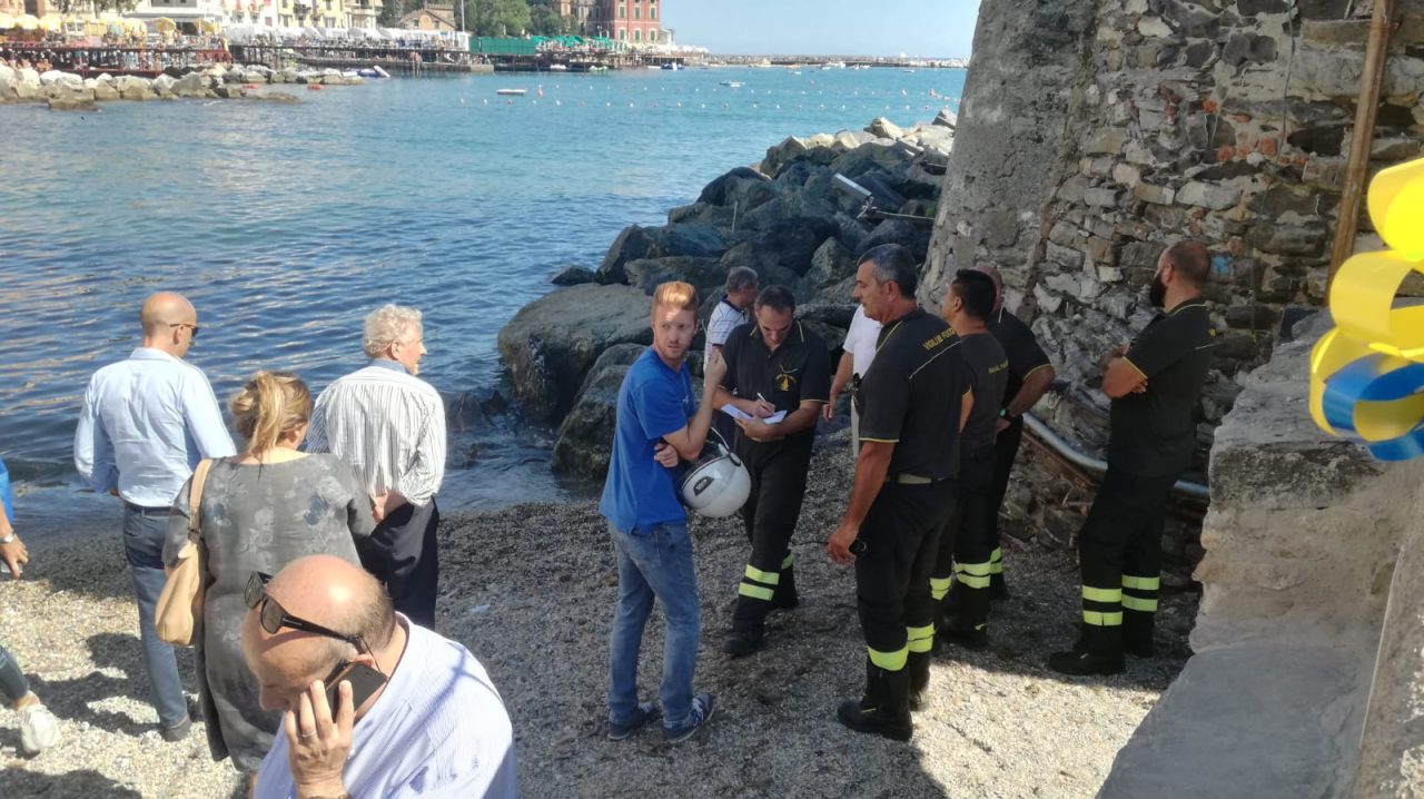 Ragazzino resta fulminato in spiaggia a Rapallo, è gravissimo