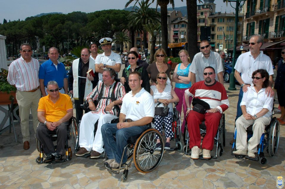 Un Taxi Sociale per l’Associazione Paratetraplegici Liguria Onlus