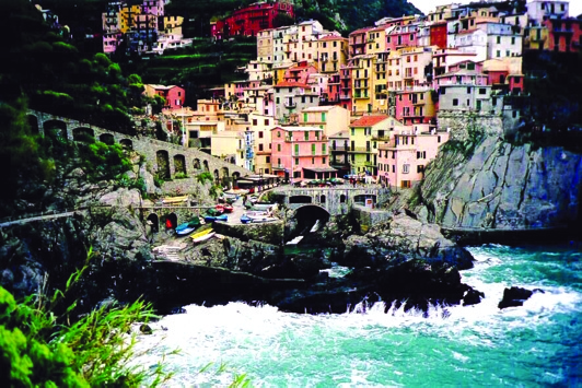 Sversamento fognario, divieto di balneazione a Manarola