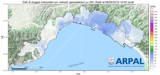 Allerta meteo, chiusura anticipata alle 13 su genovese e Golfo Paradiso