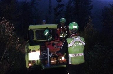 Fungaiola si fa male, il marito si perde
