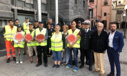 Scuole, Croce Verde Chiavarese davanti agli attraversamenti pedonali