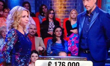 Simona di Rapallo sbaglia il parente misterioso e perde 176mila euro a I soliti ignoti
