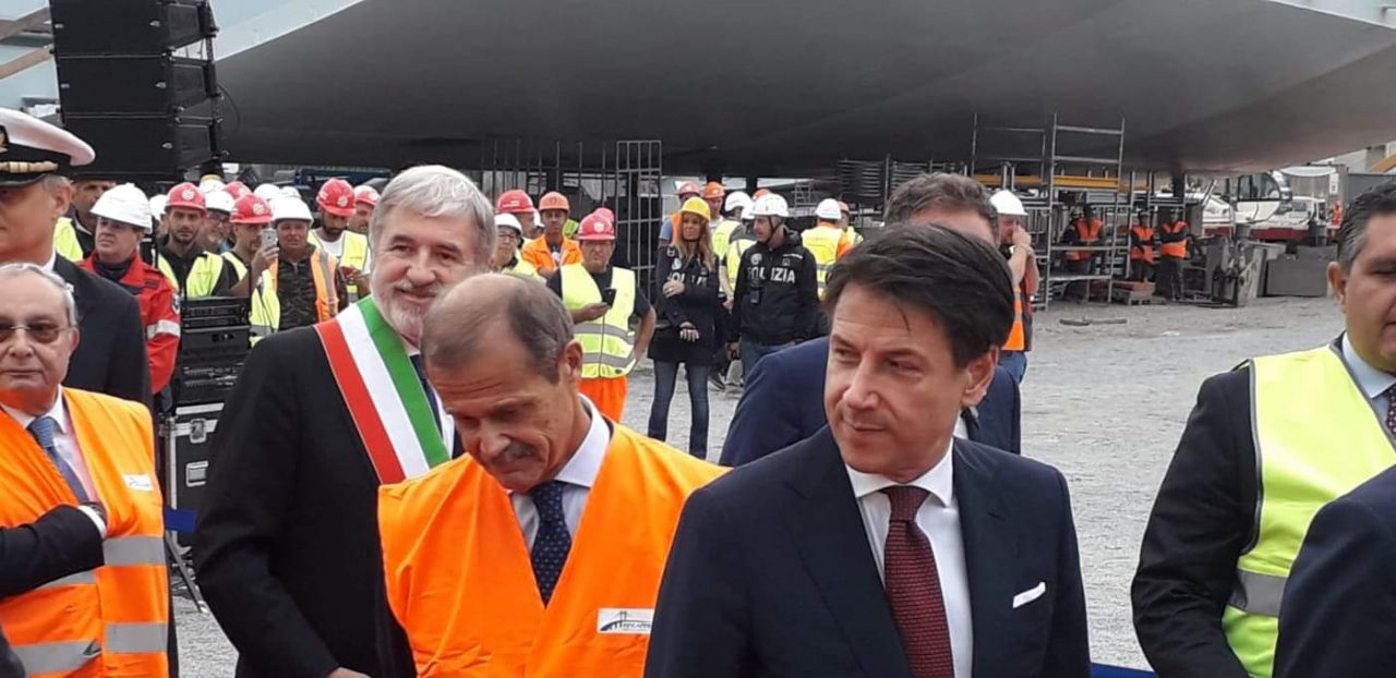 Ponte Morandi, il varo del primo tratto