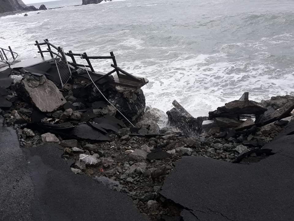 Renà di nuovo ferita dal mare