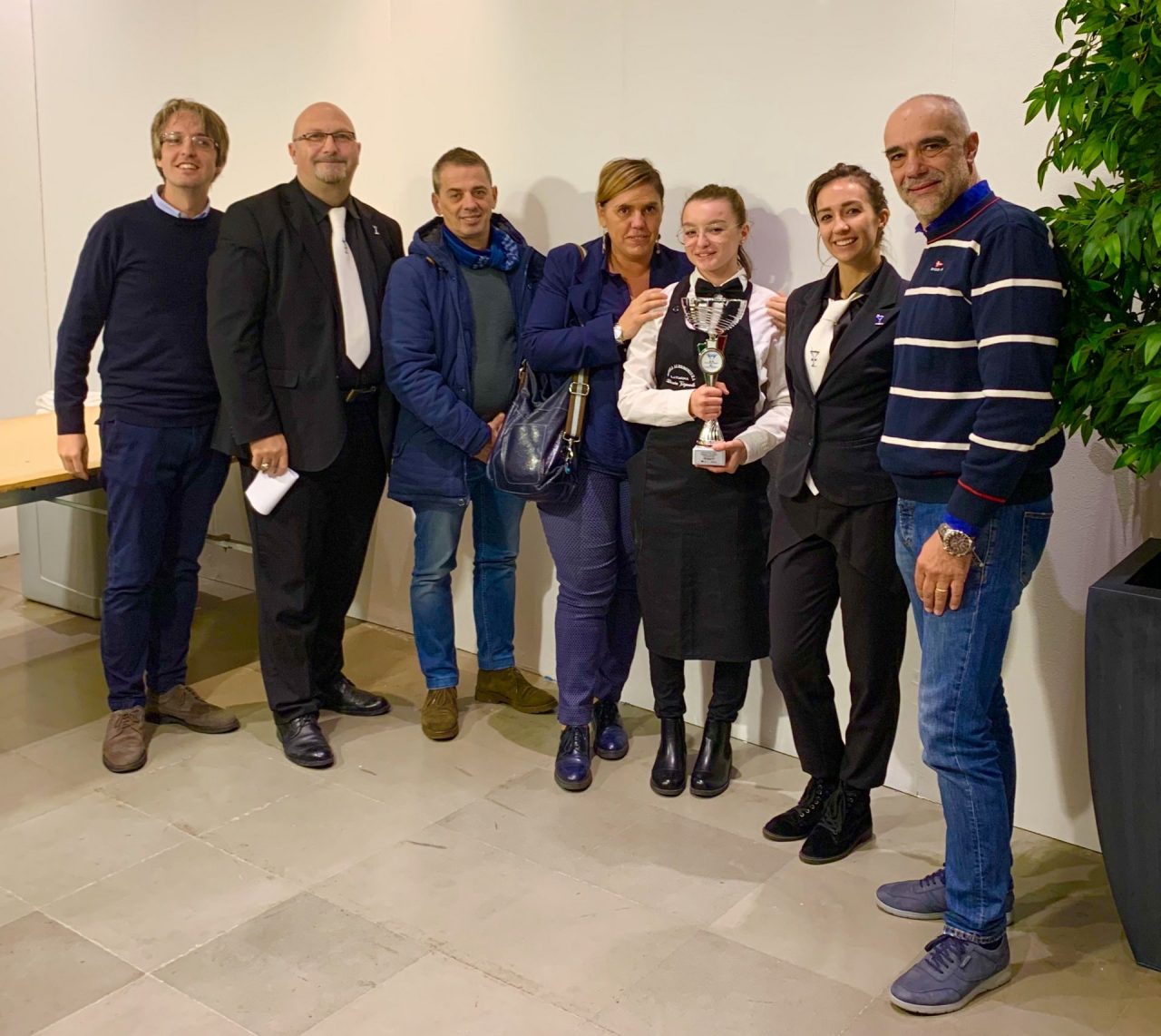 Il cocktail di Alessia a base di cavolo conquista la giuria
