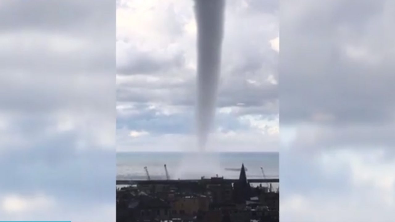 Il video della impressionante tromba d’aria a Genova