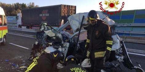 Incidente in A12, la vittima si chiama Giampaolo Careddu