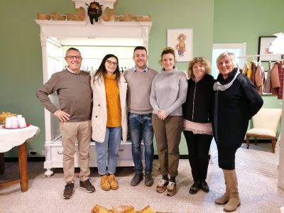 Studio creativo e laboratorio di sartoria a Casarza