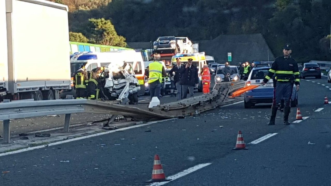 A12, altro incidente all’altezza di Deiva Marina