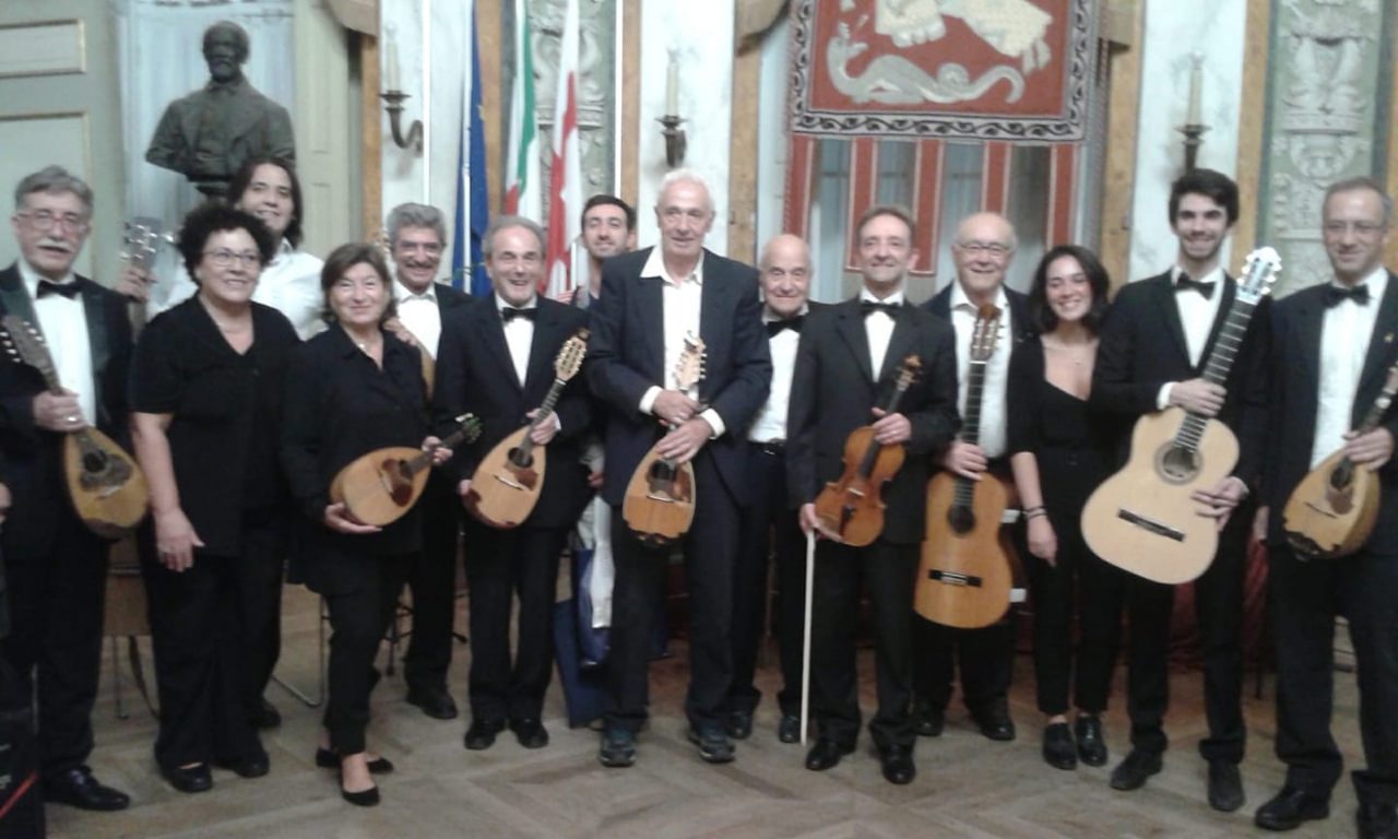Alle Clarisse di Rapallo “Le più belle melodie” con il Circolo Mandolinistico Risveglio