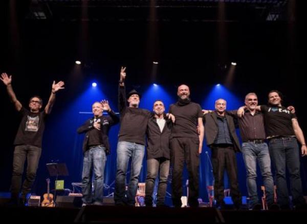 La presentazione di “Ho un Natale in Testa”