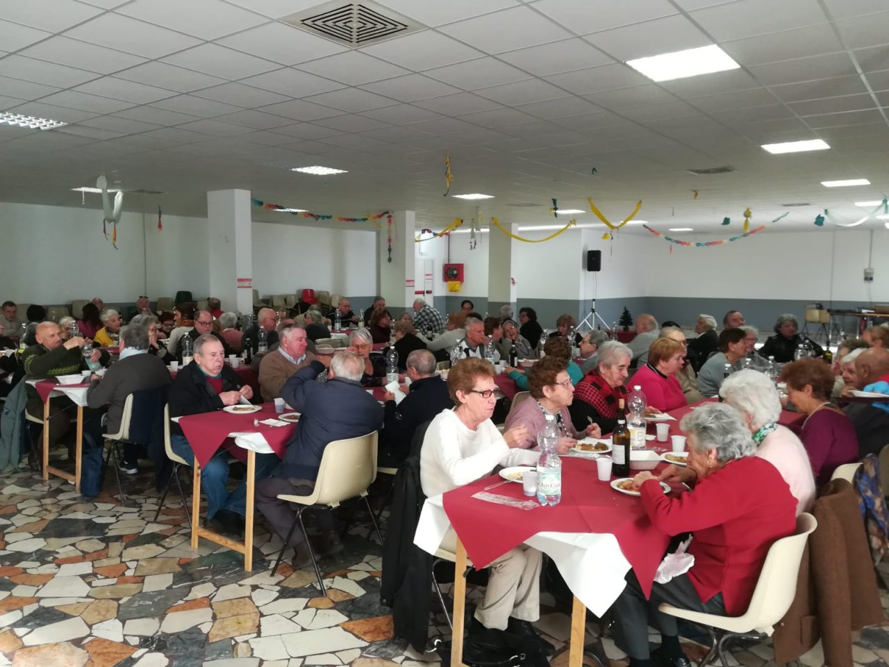 Tribogna e Uscio, anziani a pranzo