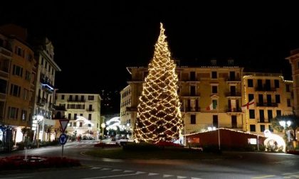 Santa Margherita accende l'albero di Natale