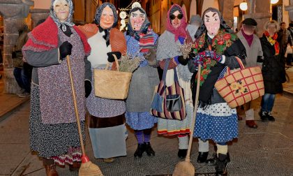 A Chiavari la Befana in piazza Mazzini