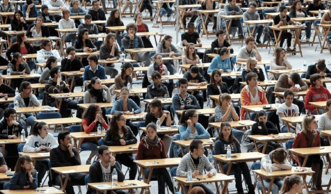 Sospeso il concorso per 274 posti a tempo indeterminato di Oss