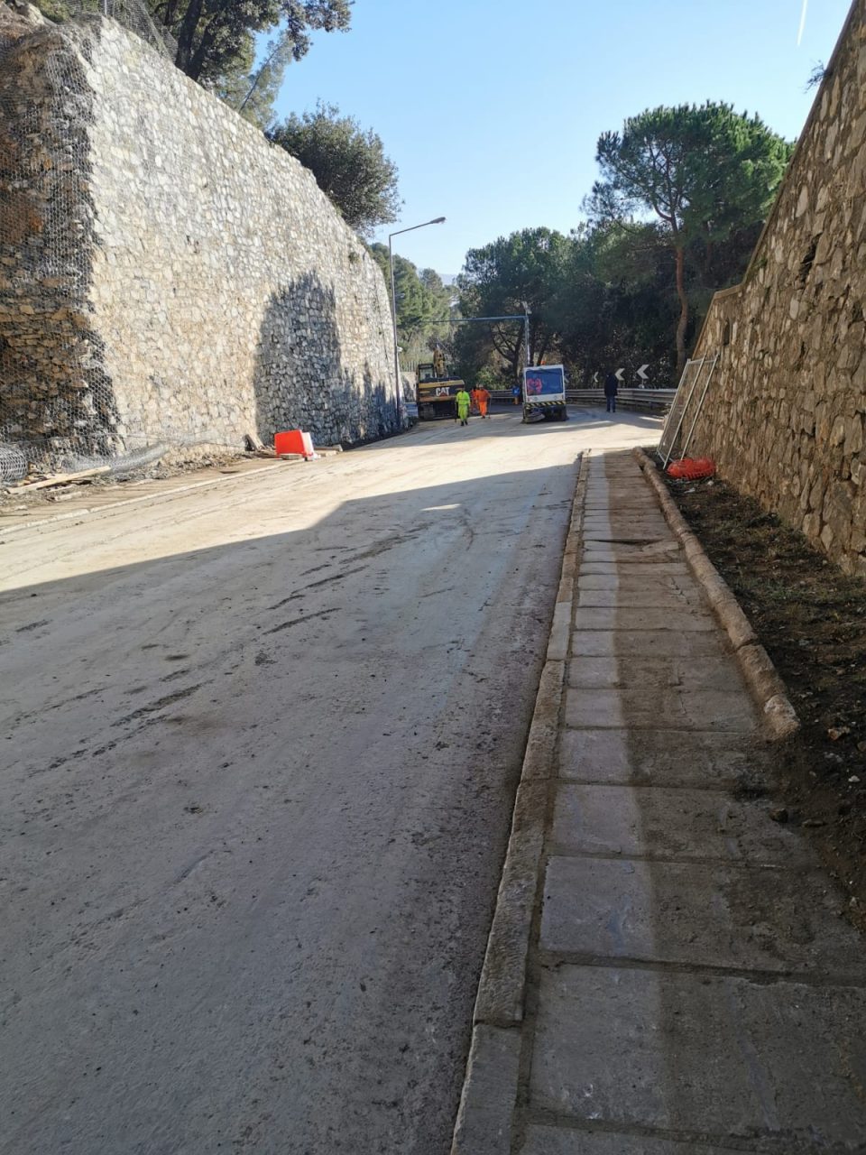Frana Aurelia, continuano i lavori per liberare la strada