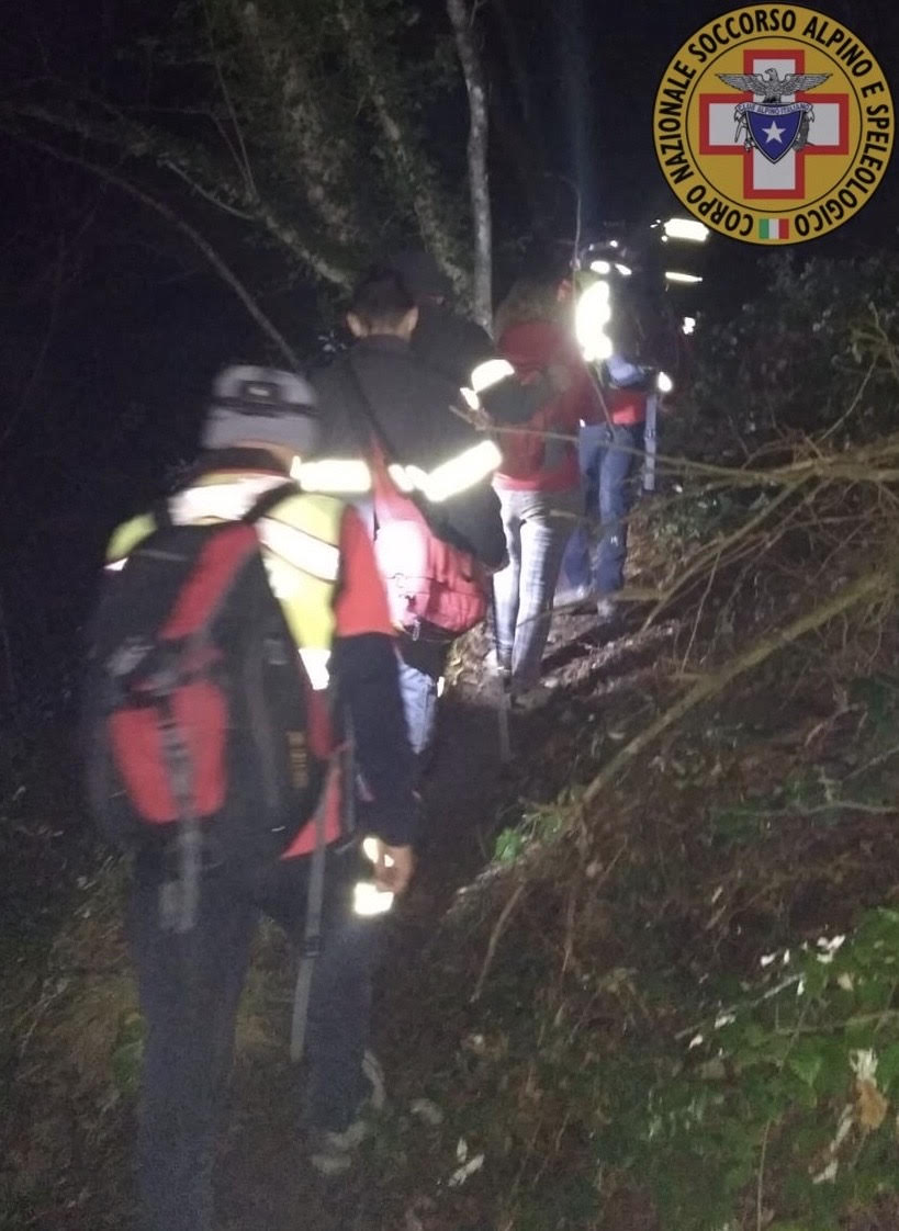 Si attardano sul Monte Ramaceto: recuperati dal Soccorso Alpino