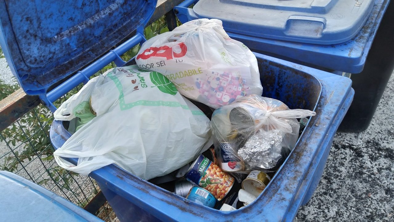 Recco, ancora multe per abbandono indiscriminato di rifiuti