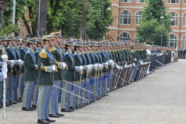 Guardia di Finanza, cercasi 66 allievi ufficiali: il concorso pubblico