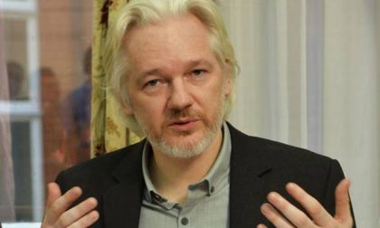 Incontro pubblico per il giornalista Julian Assange
