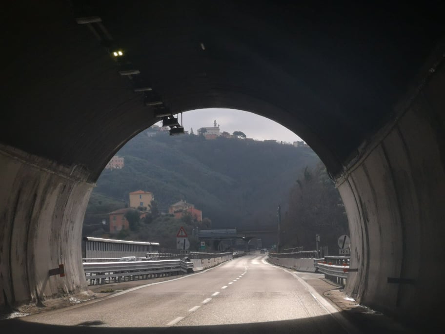 “Autostrade apra subito caselli di Sestri e Lavagna con gratuità per mezzi leggeri”
