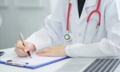 Medico di Sestri Levante indagato per certificati esenzione da vaccini e mascherine