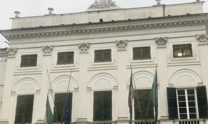 A Chiavari bandiera a mezz’asta