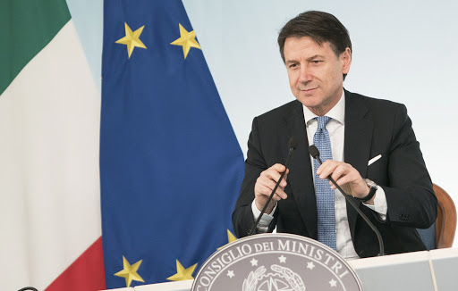 Varato il “decreto marzo” per fronteggiare la crisi. Conte: “Orgogliosi di essere italiani”