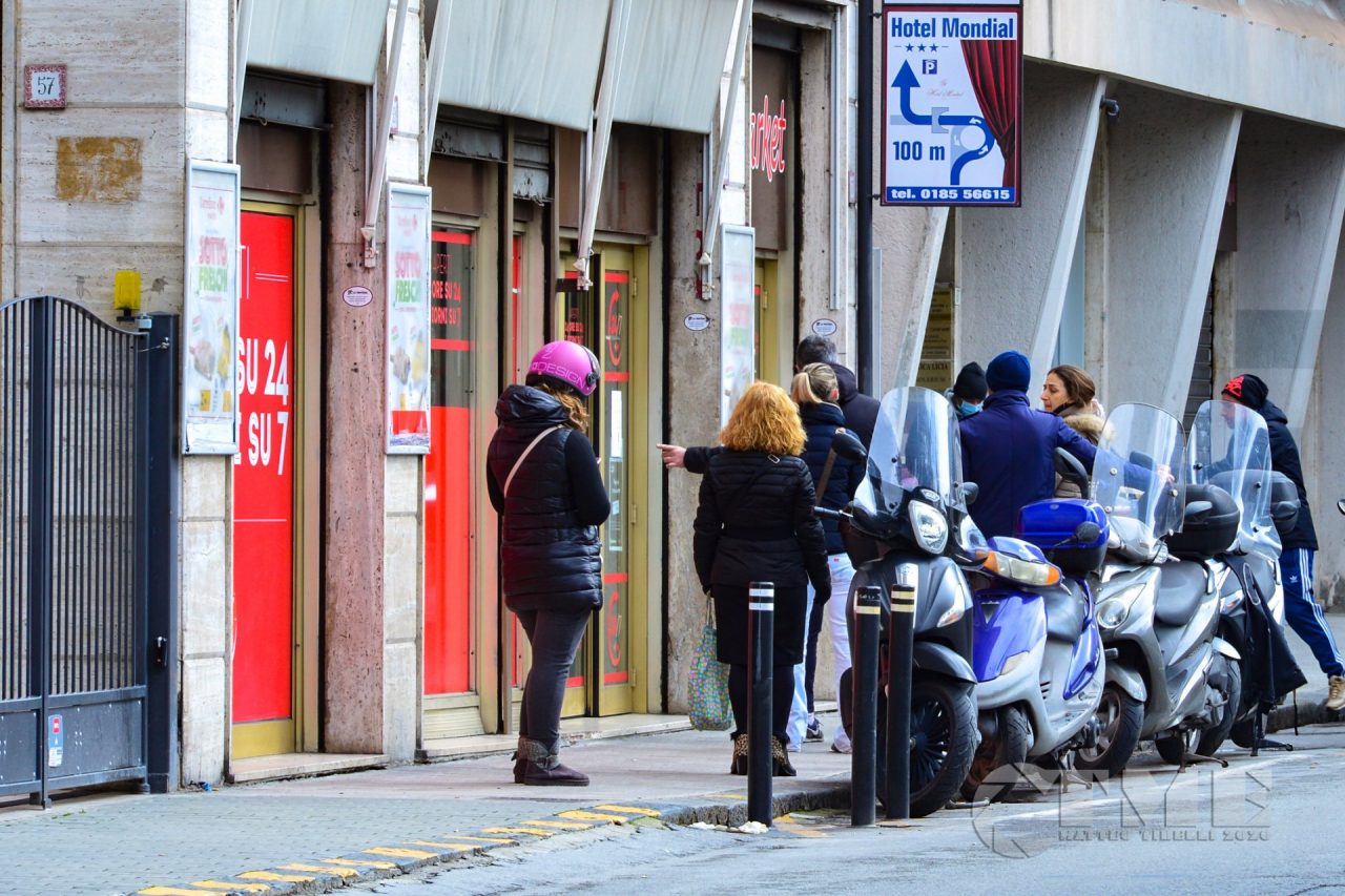 Supermercati chiusi domenica pomeriggio: una proposta condivisa dai grandi marchi