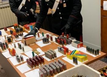 I Carabinieri sequestrano armi e munizioni da caccia