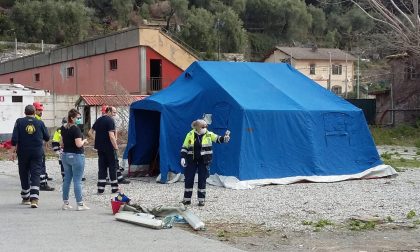 Chiavari, senzatetto positivo al virus: approntata una tenda per la quarantena della famiglia