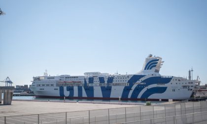 È arrivata a Genova la "nave ospedale"