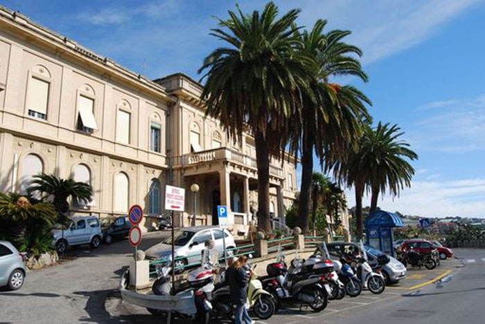 Anche un ragazzo di 19 anni ricoverato per il contagio: ricordiamo, nessuno è immune