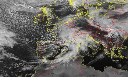 Confermata allerta gialla per piogge diffuse e temporali: nuova scansione oraria