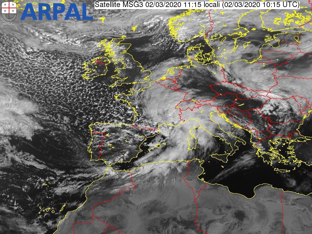 Confermata allerta gialla per piogge diffuse e temporali: nuova scansione oraria