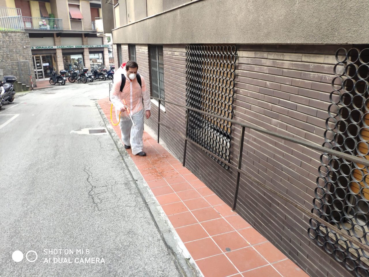A Recco sanificazione delle strade con un prodotto a base enzimatica