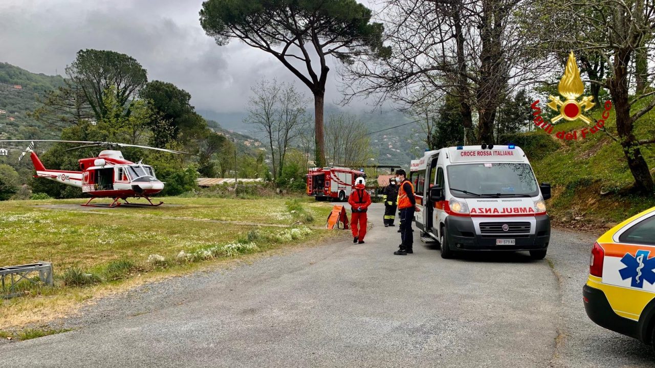 Incidente sul lavoro al porto di Santa Margherita, grave un operaio