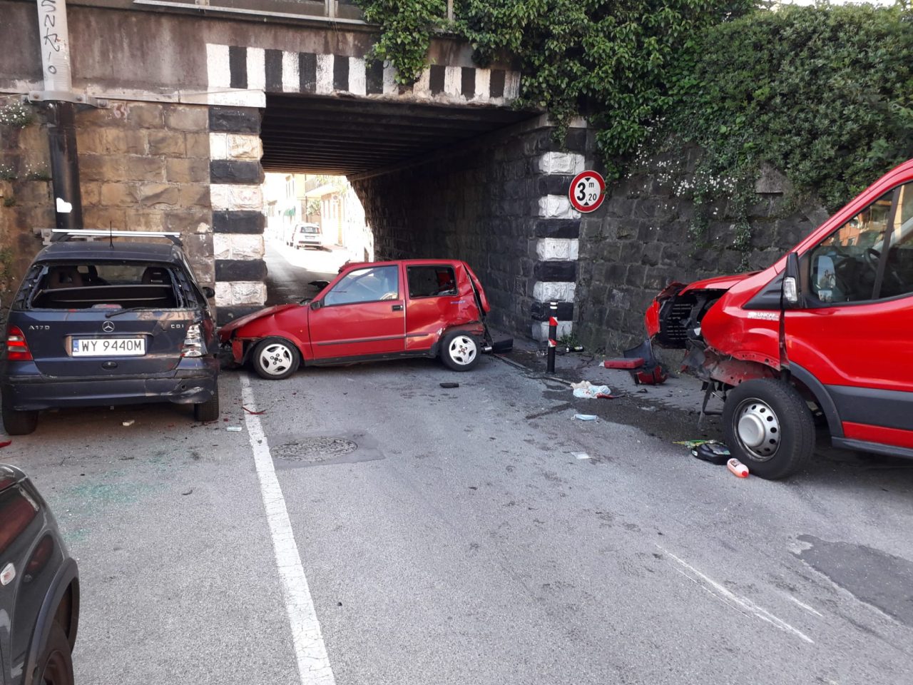 Rapallo, scontro tra due mezzi in via Amendola