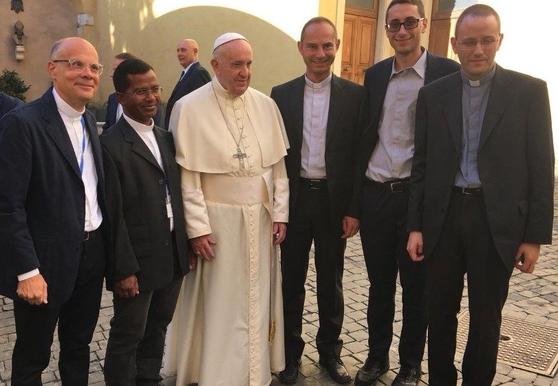Papa Francesco dona mascherine alla diocesi di Chiavari