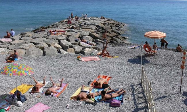 Spiagge libere, le linee guida per l’estate 2020