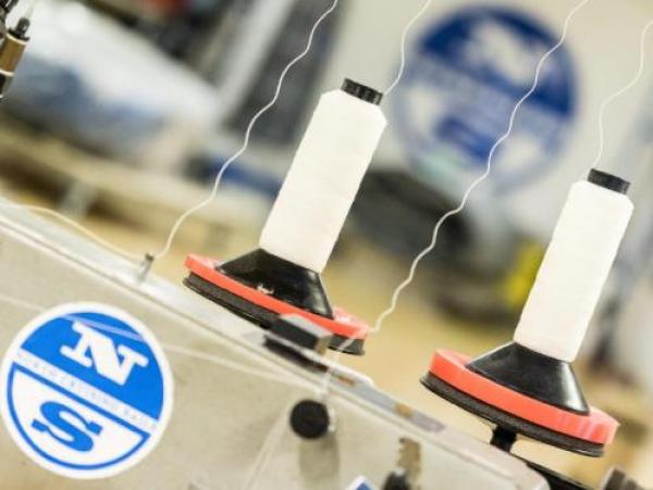 La North Sails di Carasco si adegua ai tempi e converte la sua nuova produzione in mascherine chirurgiche