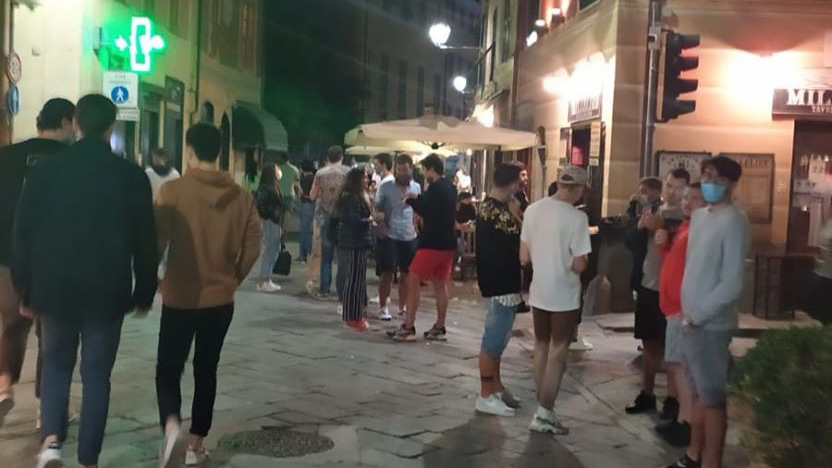 Movida e assembramenti a Sestri, Conti: «Servono controlli e non tirate d’orecchie sui social»