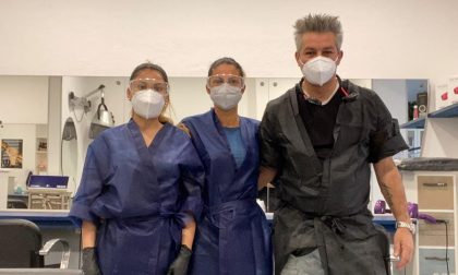 Lascia 37 euro di mancia al barbiere