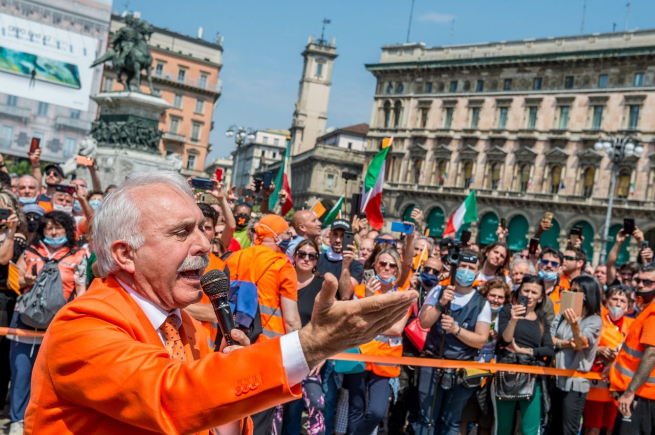 Oggi Pappalardo e i Gilet Arancioni a Genova