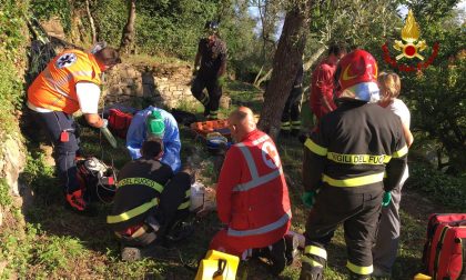 Soccorso in elicottero dopo il volo da una fascia a Zoagli