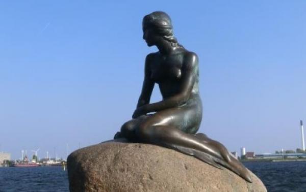 Alla scoperta della Sirenetta di Andersen a Sestri Levante