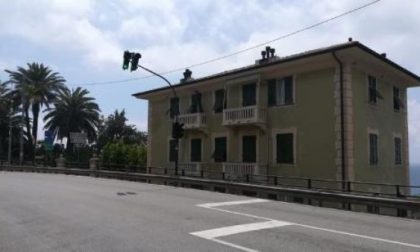 Impianto semaforico sull’Aurelia al bivio di Pieve Alta ecco una nuova centralina per gestire meglio in traffico