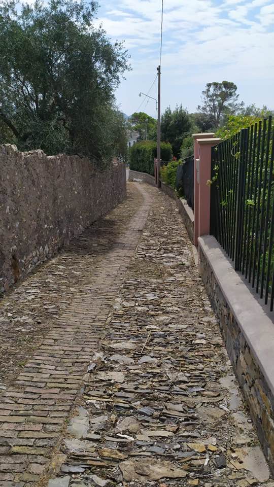 Continua la manutenzione dei sentieri collinari