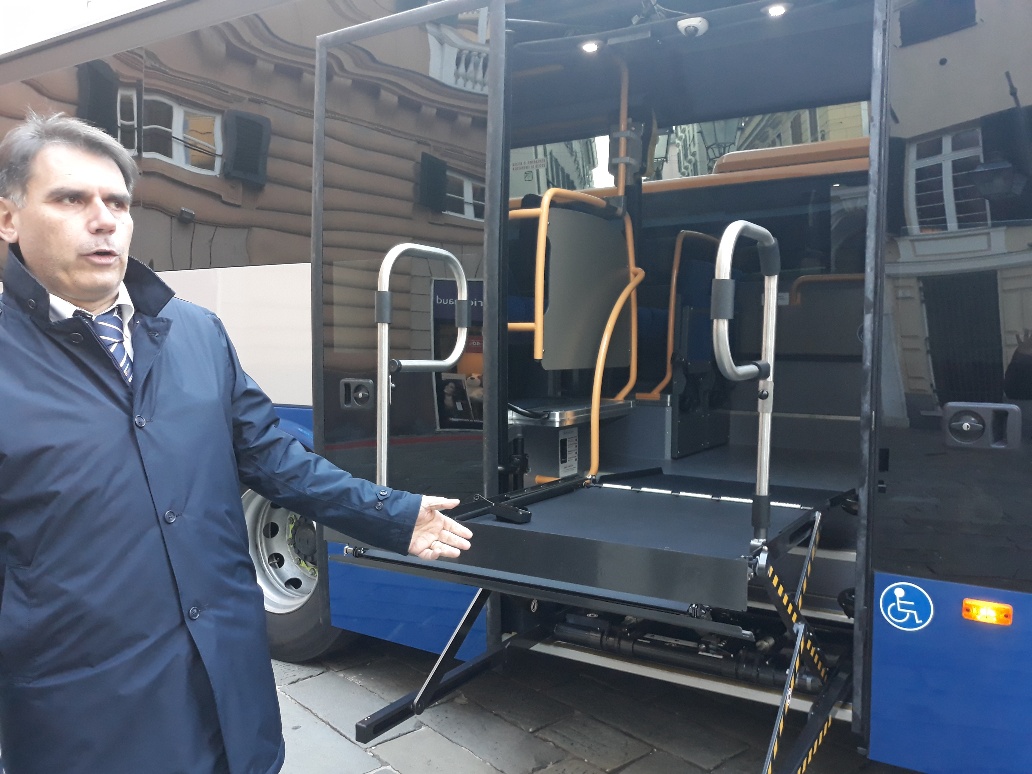 Nasce il bus dedicato ai disabili